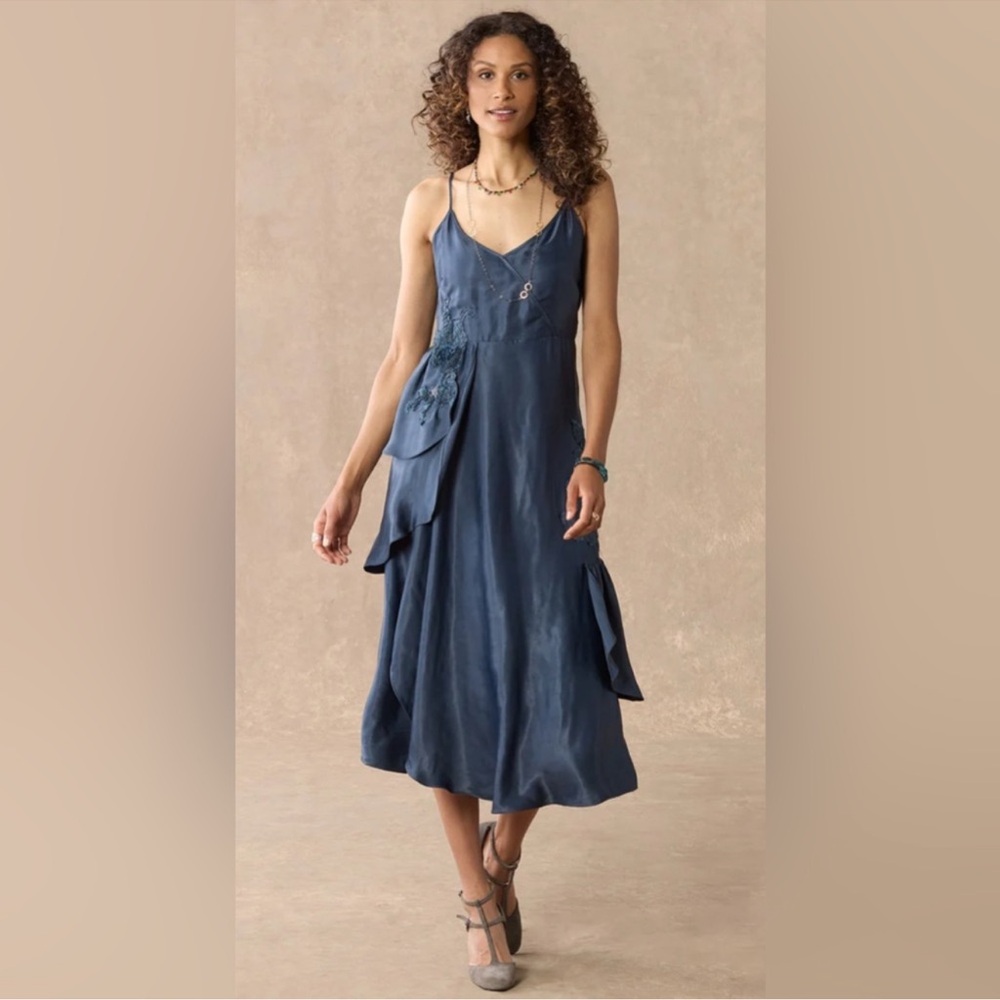 Elegant Blue Midi Dress